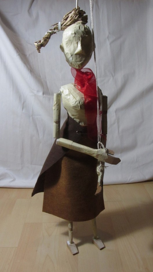 baroque puppet marionnette papier paper & tape